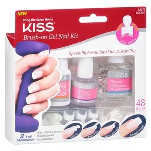 M-Grooming Active wear/sport length 💋Mix natural nails Last 2! Kiss brush on